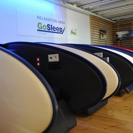 Отель Gosleep Lounge Вантаа Экстерьер фото