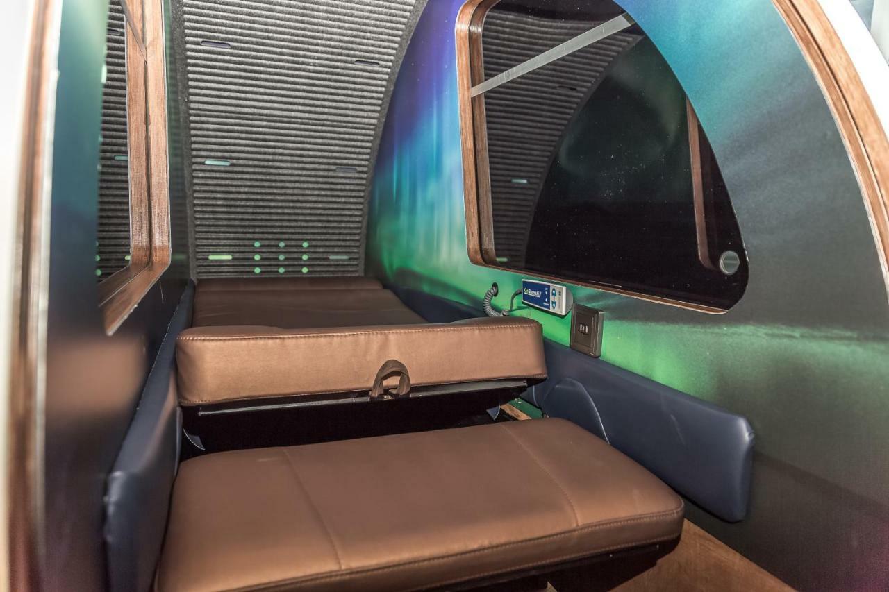 Отель Gosleep Lounge Вантаа Экстерьер фото