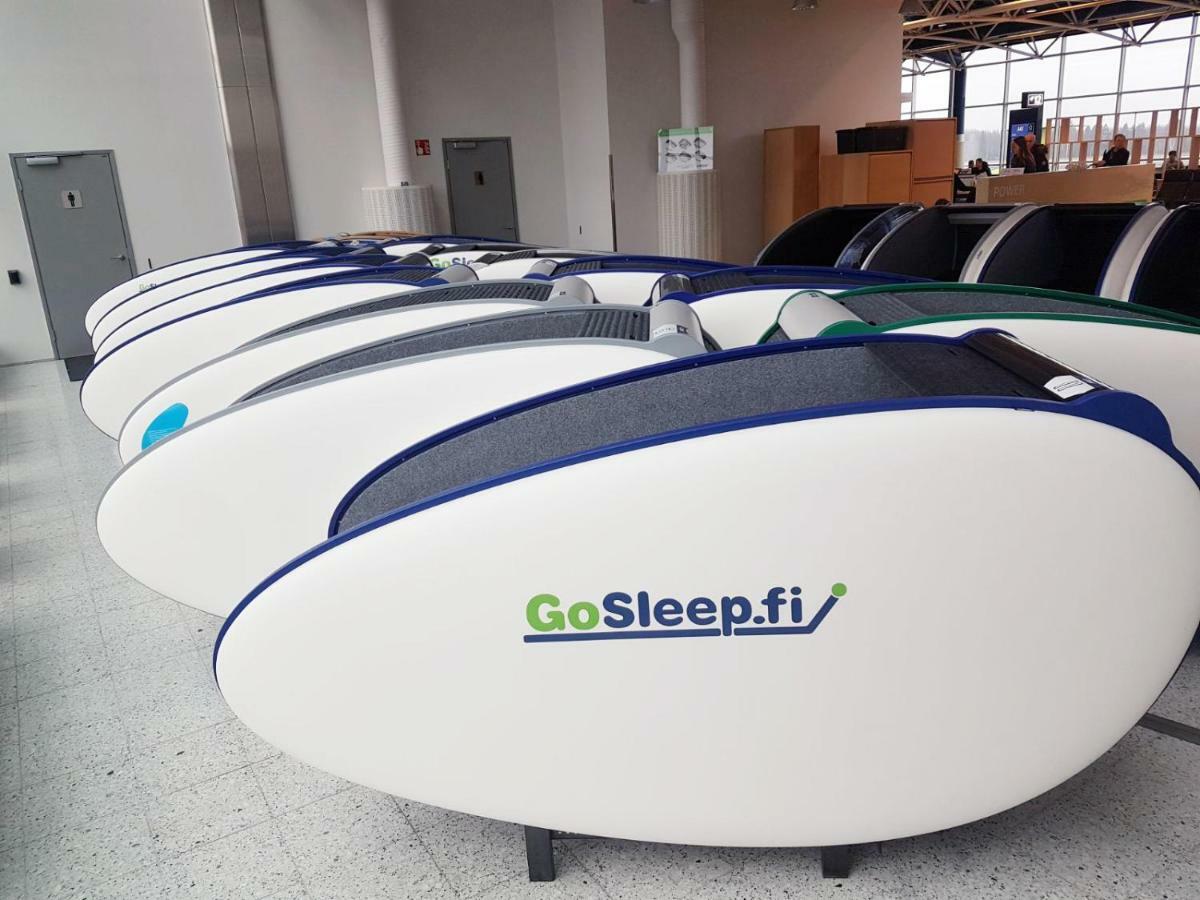 Отель Gosleep Lounge Вантаа Экстерьер фото