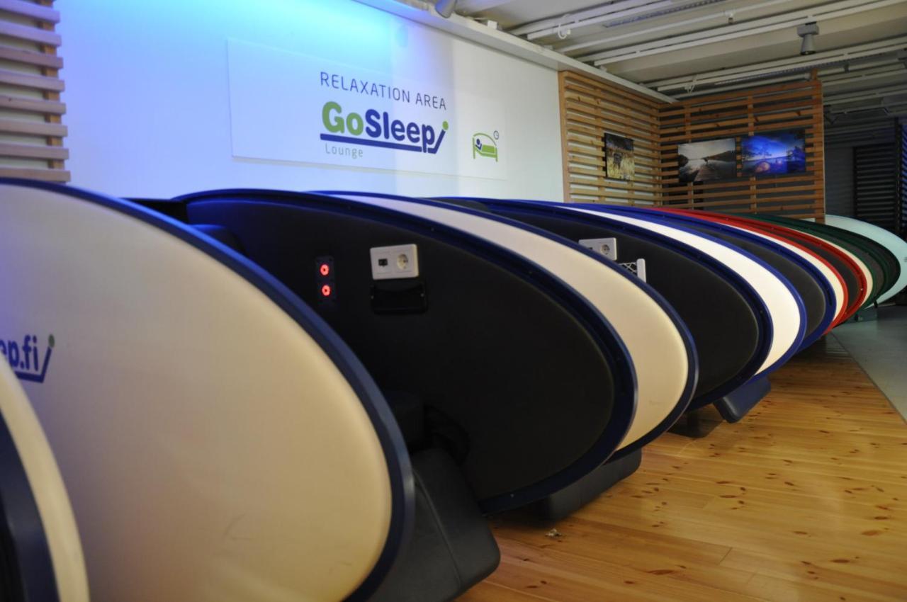 Отель Gosleep Lounge Вантаа Экстерьер фото